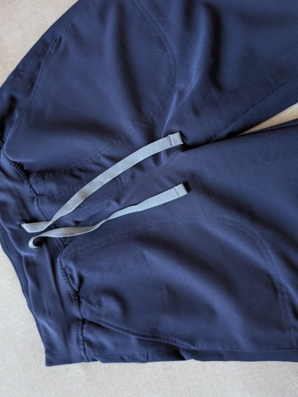 Figs Wide Leg Scrub Set - Picture 5 of 6